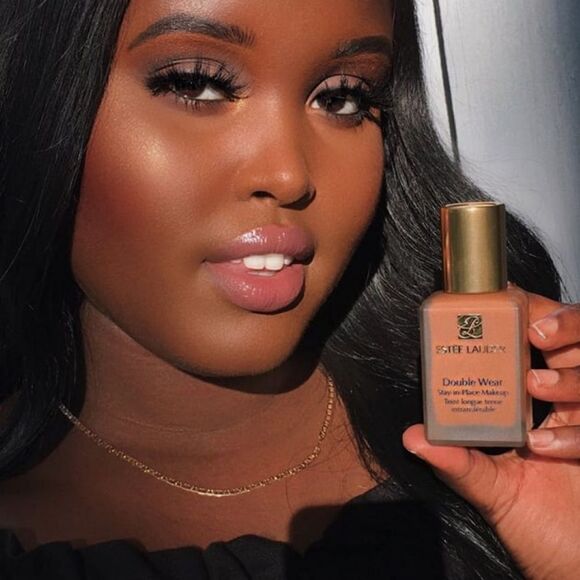 Estee Lauder Double Wear Foundation in 7W1